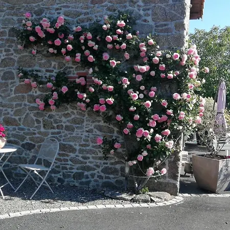 8 Le Chiron De La Roche 85130 Chanverrie לינה וארוחת בוקר La Verrie