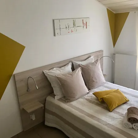 Le Chiron De La Roche 3* La Verrie