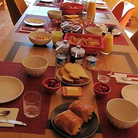 Le Chiron De La Roche